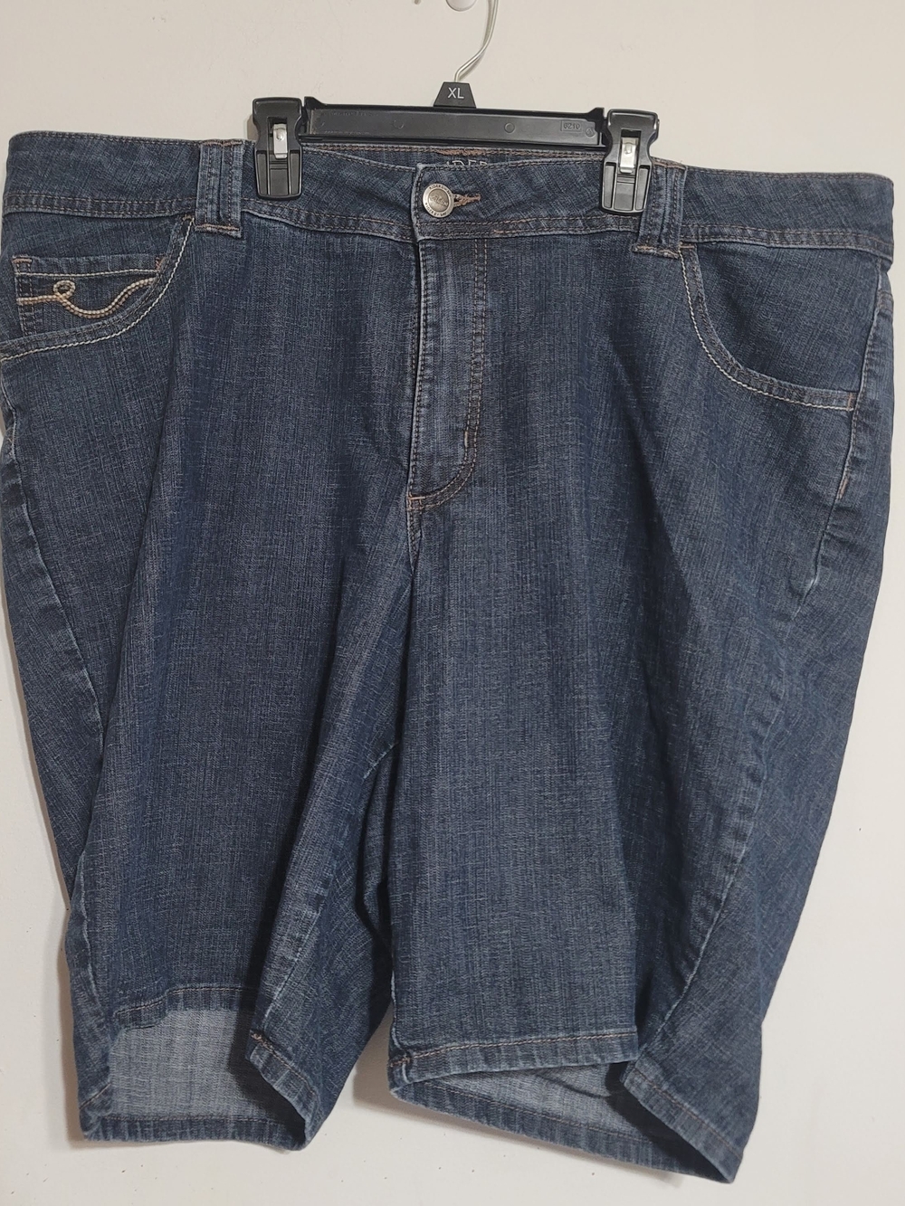 Rider By Lee Blue denim Bermuda Shorts Size 22 2X Jean Shorts Womens Euc